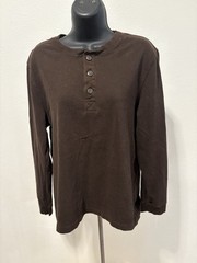 St Johns Bay Mens Medium Pullover Legacy Henley Top Shirt Long Sleeve Brown