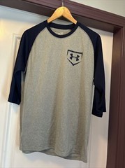 Under Armour Baseball Men’s Small 3/4 Sleeve Gray And Blue Shirt