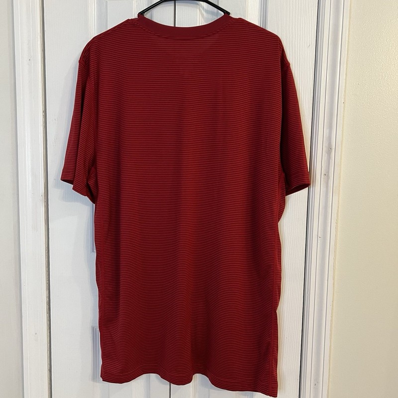 Nike Men's XL Shirt Red Striped Crewneck Short Sleeve Dri Fit Lightweight Soft gallery