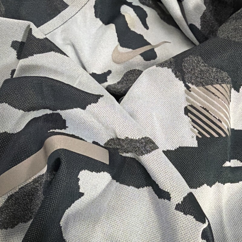 Nike Running Pullover Men's XL Camo Dri Fit 1/4 Zip Workout Reflective gallery