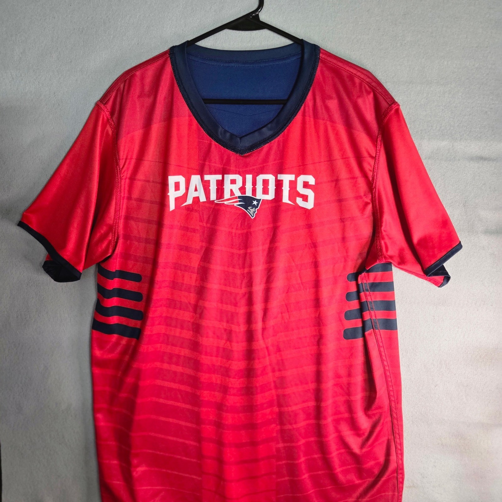 NFL Flag New England Patriots Reversible Jersey Red Navy Blue Adult Large L gallery