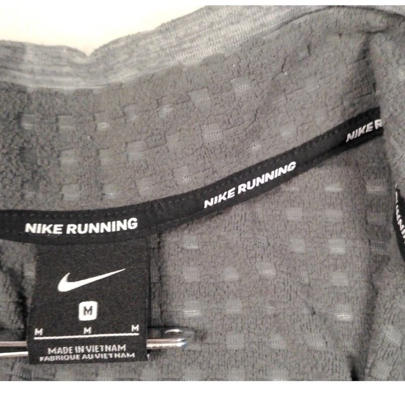 Nike Running Element Sphere 1/2 Zip Pullover Mens Medium Gray Heather 703156-011 gallery