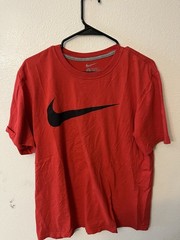 The Nike Tee T-shirt Mens Red Graphic Sz Large Regular Fit