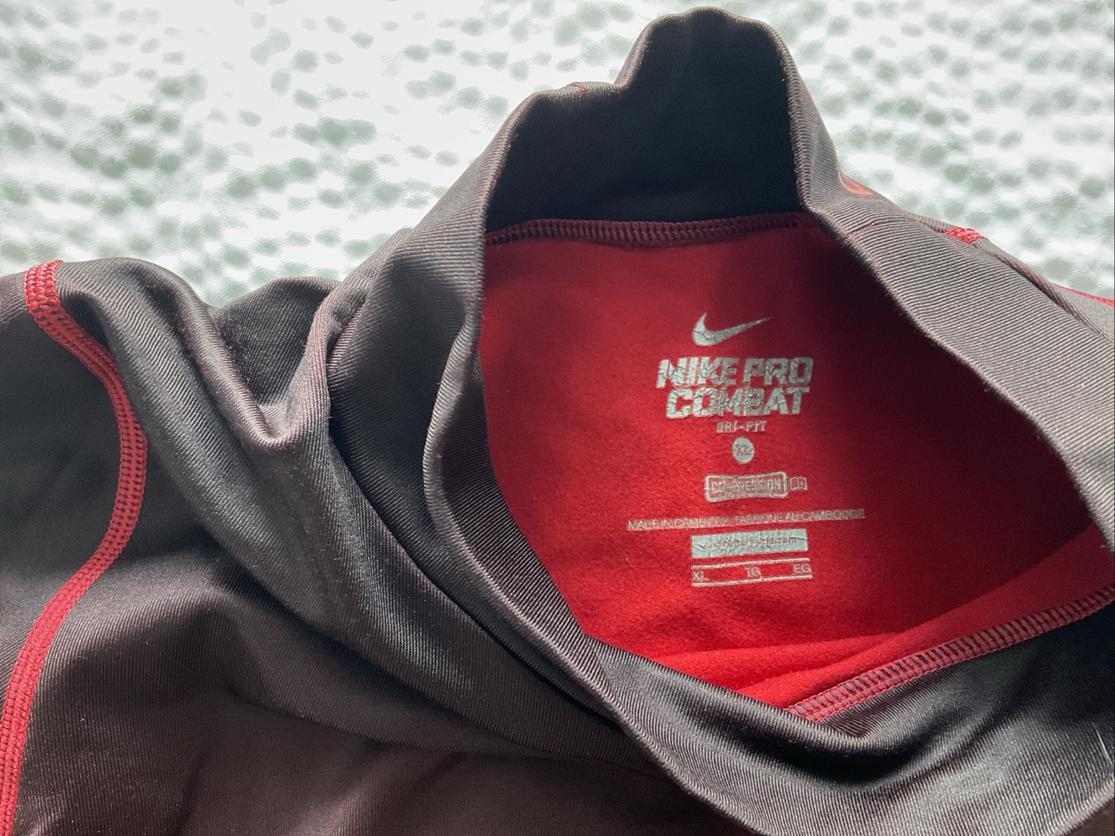 Nike Pro Combat Shirt YXL Red Hyperwarm Dri Fit Compression Fitted Train gallery