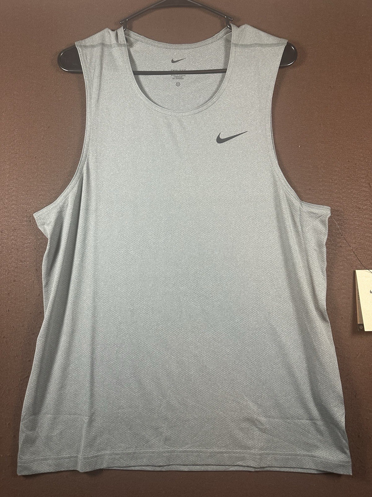 Nike Dri-FIT Men's Gray Tank Top Size M Sleeveless Scoop Neck Polyester Logo gallery