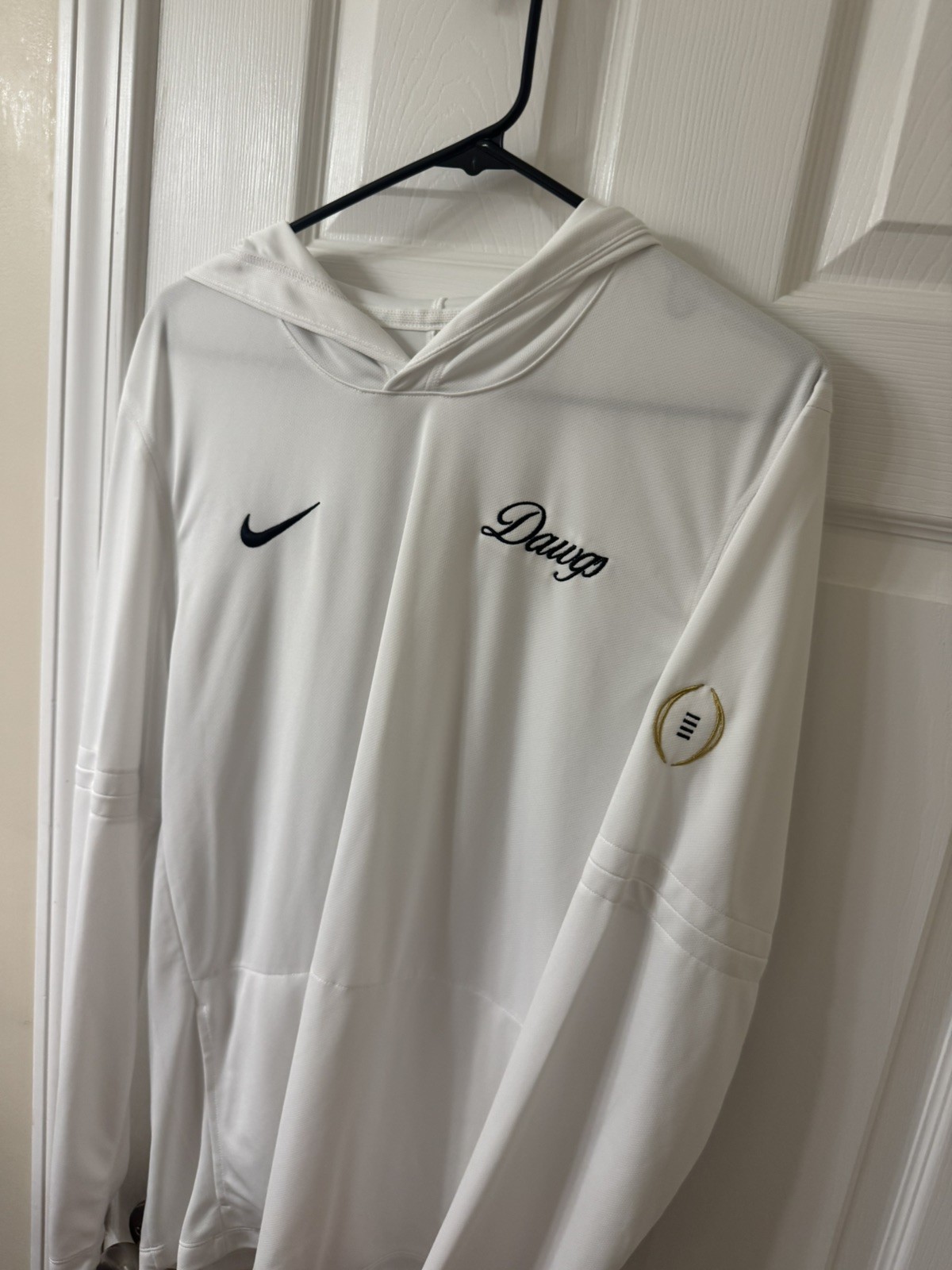 Nike Dri-FIT Dawgs Playoff Team Issued White Lightweight Pullover Hoodie L gallery