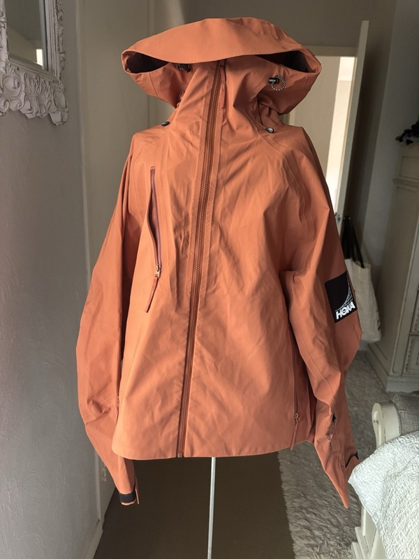 HOKA ONE Transport Long Sleeve Zip Up Womens Brown Rain Jacket 1128261_BKCY M 10 gallery