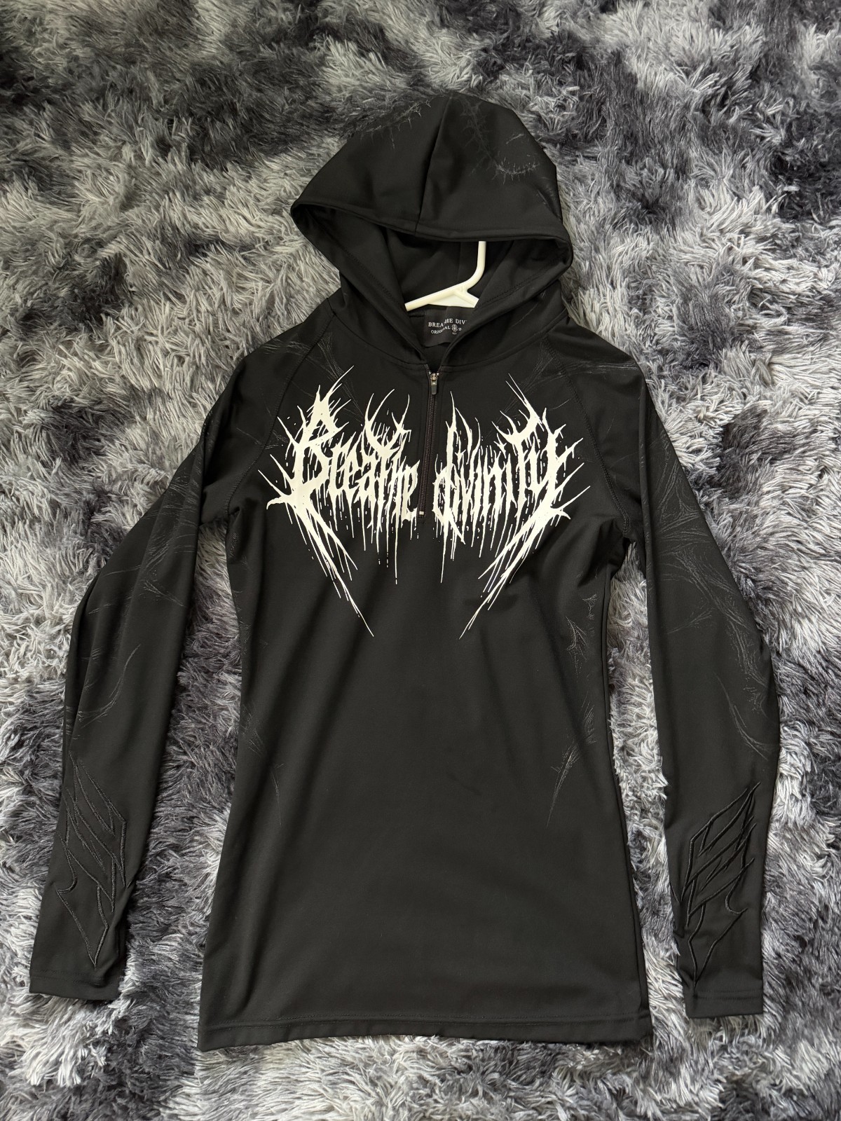 Breathe Divinity Longsleeve Compression Quarter Zip Hoodie gallery