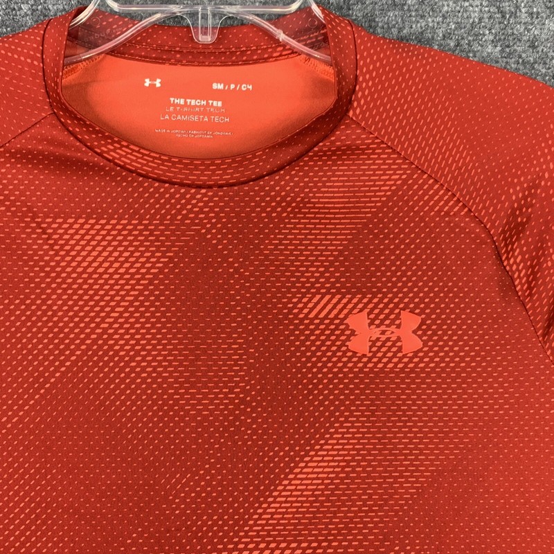 Under Armour The Tech Tee Men Small Red Subtle Geometric Pattern gallery
