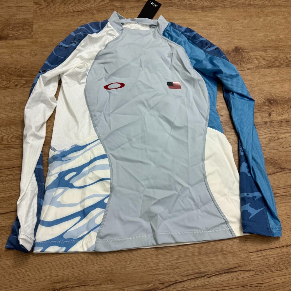 Oakley Team USA Surf Offshore Collection Men's Rash Guard Size Large