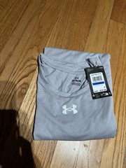 Under Armour UA Team Tech Men’s Gray Lightweight T-Shirt. XL