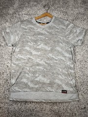 Tapout WWE MMA Wrestling Short Sleeve Performance Gym Gray Camo Men’s Size Large