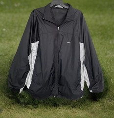 Nike Track Jacket Mens Sz. L Exercise Zip Up Parka Running Wind Zip Pockets EUC
