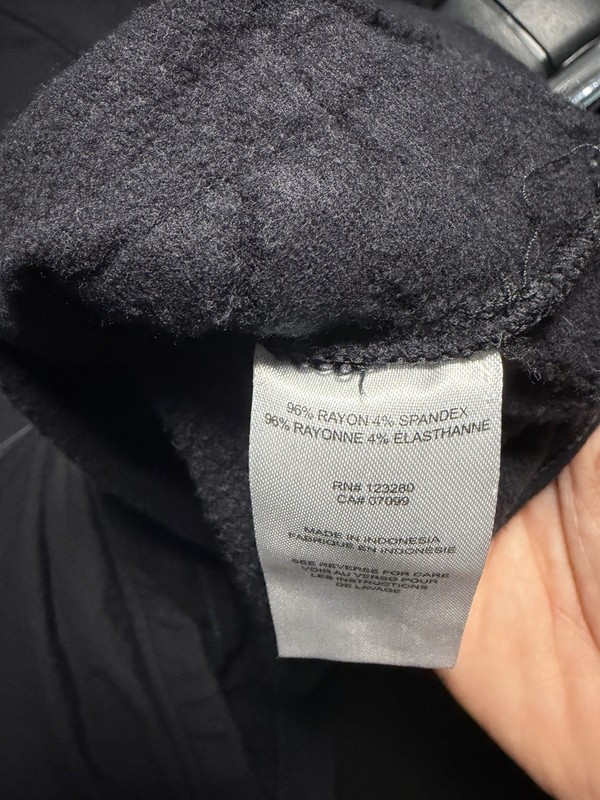 TravisMathew 1/4 Zip Pullover Men’s Med Black Golf Performance Stretch w/Pockets gallery