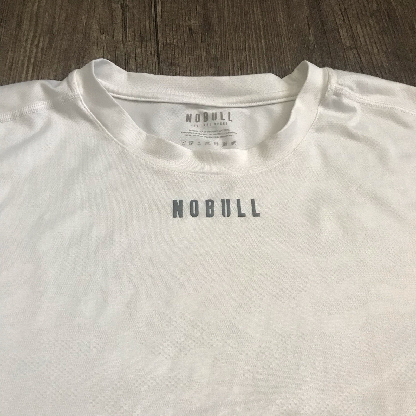 NOBULL Horns Performance Shirt Mens LARGE White Camo Athletic Gym Stretch gallery
