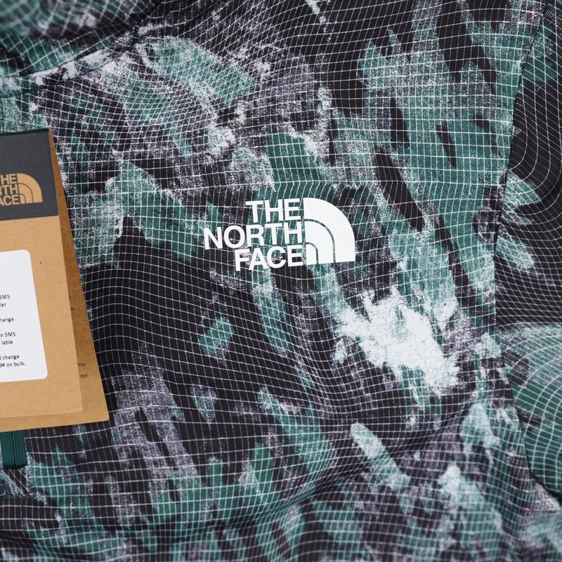 The North Face 24/7 1/4 Zip Tee Pullover Mens Medium Green Camo Lightweight NWT gallery
