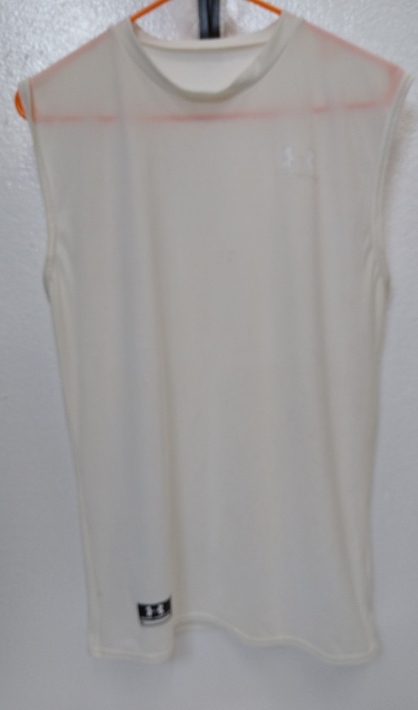 UNDER ARMOUR Tactical XXL White sleeveless T-Shirt see pic for mark on back
