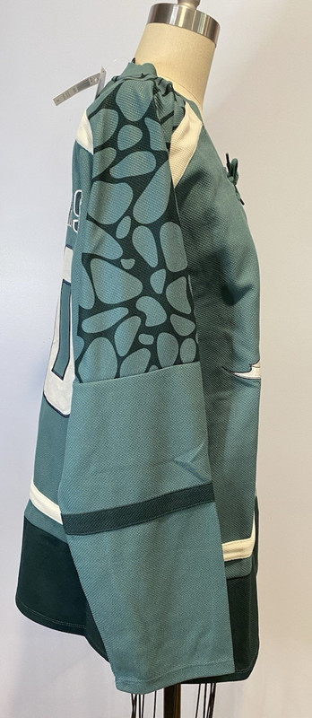 Boxlunch DreamWorks How To Train Your Dragon Toothless Hockey Jersey M gallery