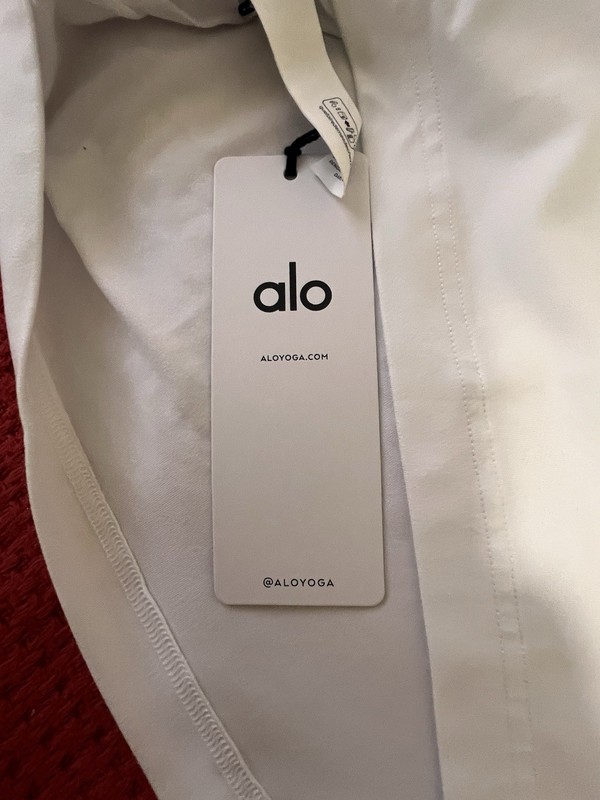 MENS ALO YOGA CONQUER MUSCLE TANK TOP SIZE SMALL WHITE SUPER SOFT BRAND NEW gallery