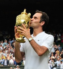 NWT: Roger Federer NIKE 2017 Wimbledon Polo Size:M RF Winner!!