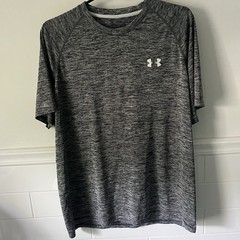 Under Armour Gray Heathered Athletic T-shirt
