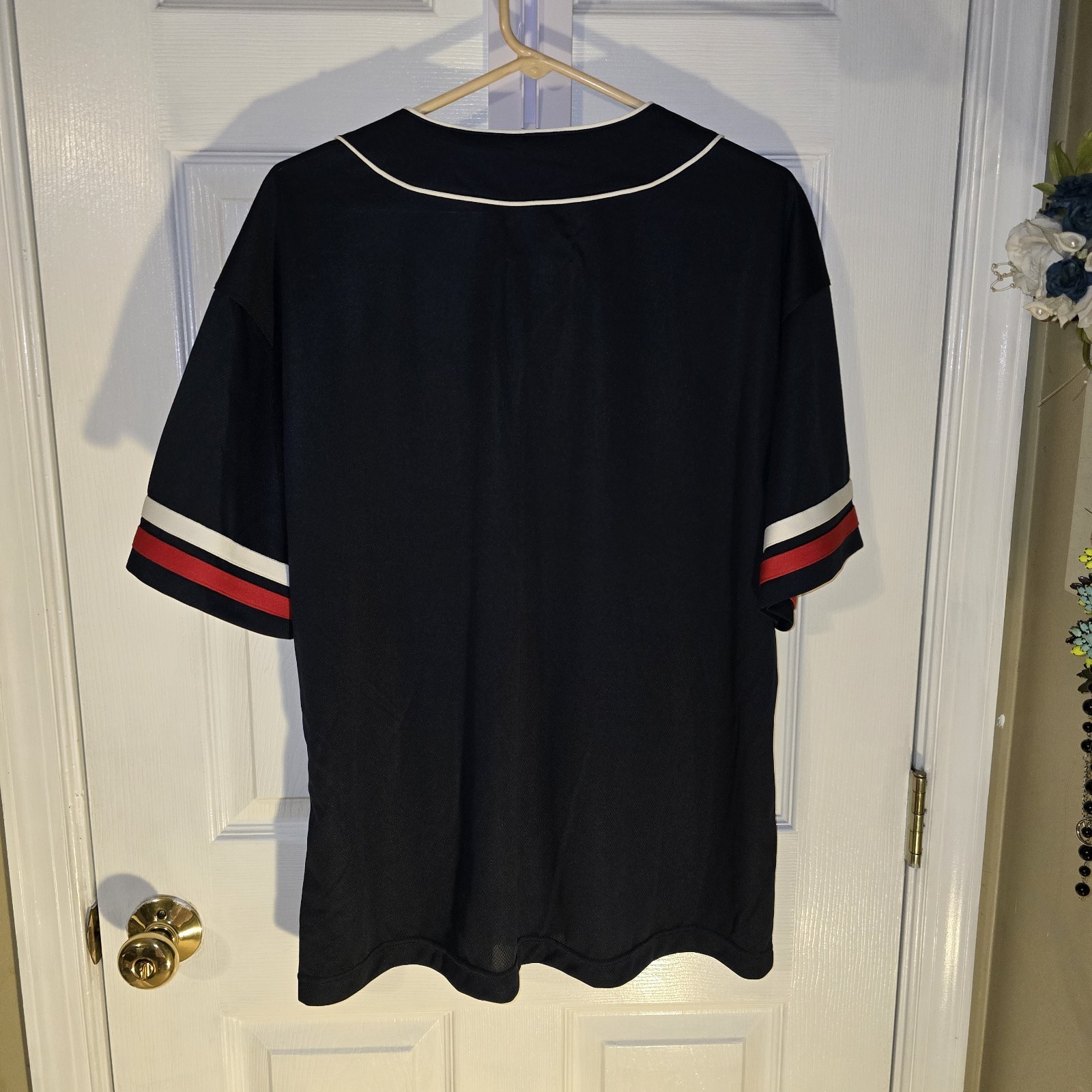 Original Use Mens Baseball Jersey Black White Red Trim Short Sleeve Size L gallery