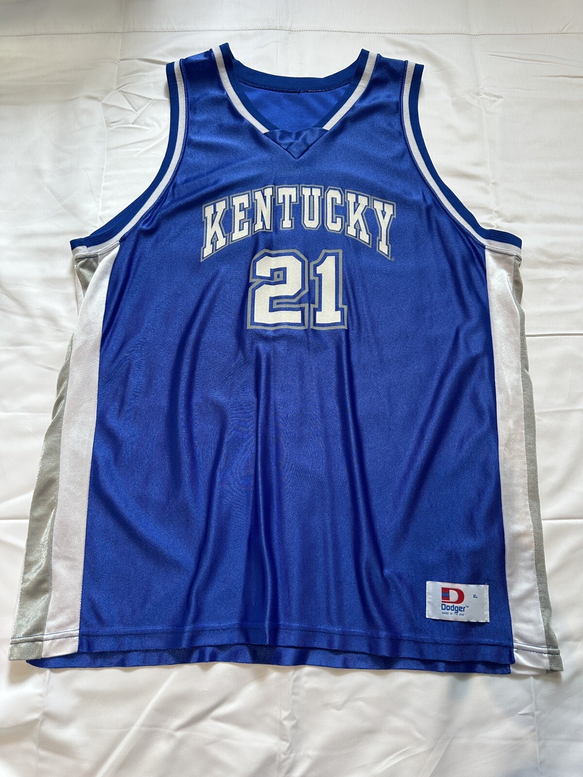 Vintage Dodger Kentucky Wildcats Shiny Silky Basketball Jersey #21 Adult XL gallery