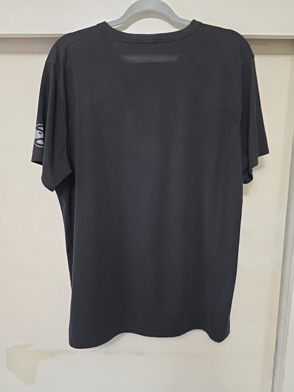 Lululemon X Atlanta Hawks NBA Black Lightweight Athletic Tshirt SZ XL gallery