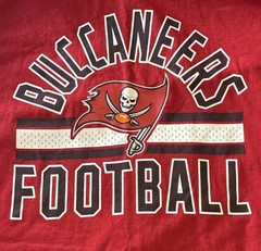 NFL Tampa Bay Buccaneers Shirt Mens 2XL Red Buccaneers Football Graphic Tee Crew