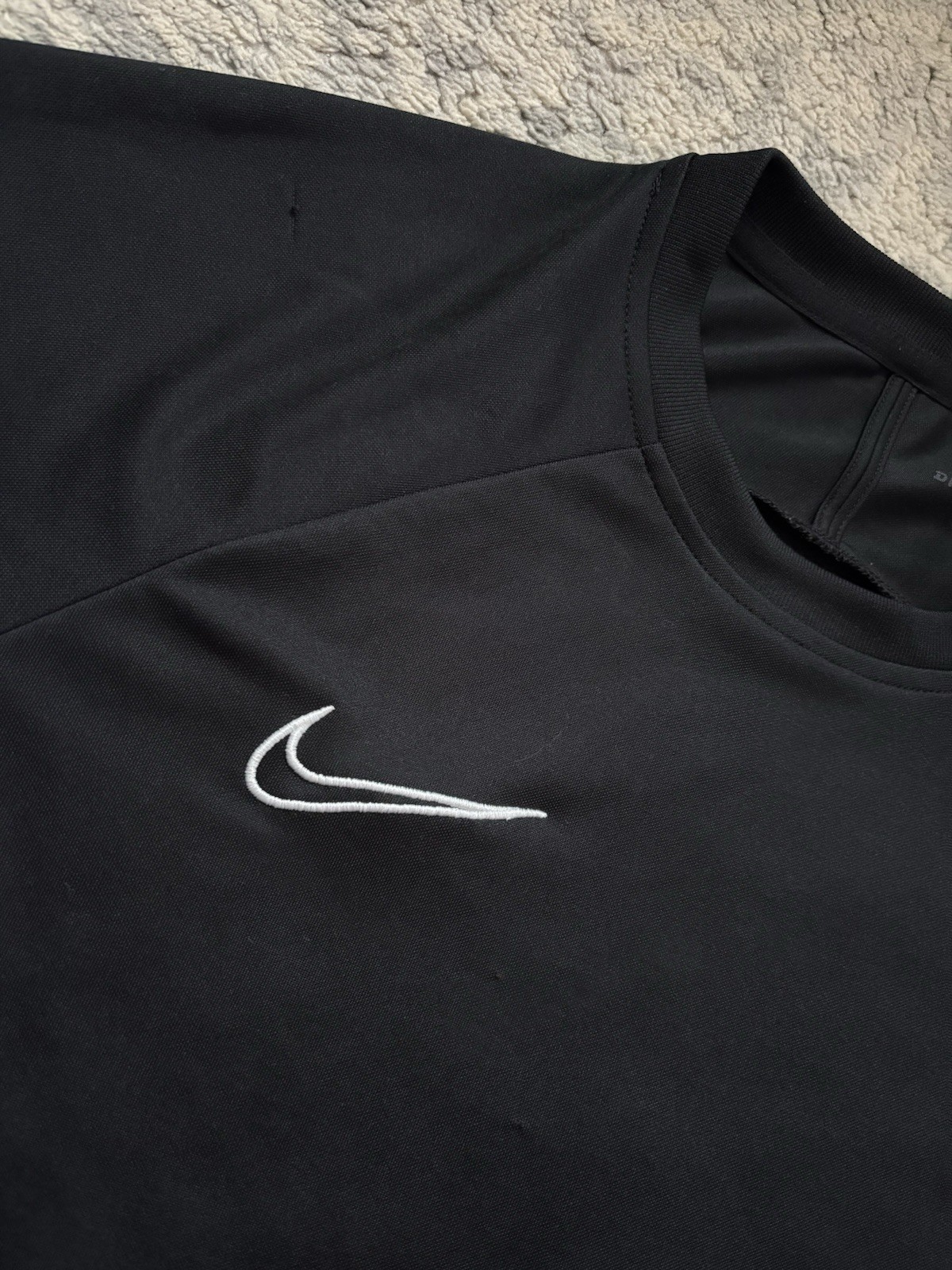 Nike Shirt Men’s medium Black Jersey Training Athletics Soccer Jersey gallery
