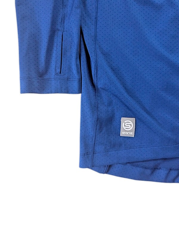 Skins thermal long sleeve training top breathable with thumb holes Size M gallery