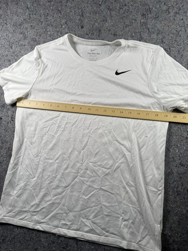 Nike Men’s Dri-Fit The Nike Tee Size Meduim White gallery