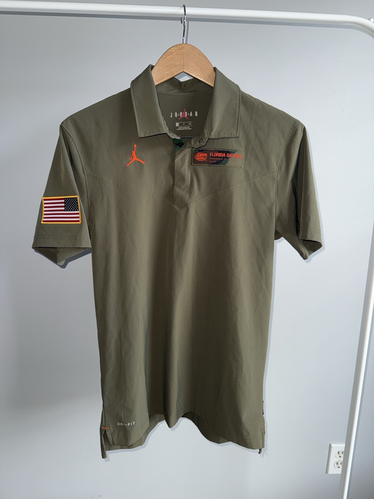 Nike Air Jordan Florida Gators Salute to Service Polo Shirt Size S DD3827-222 gallery