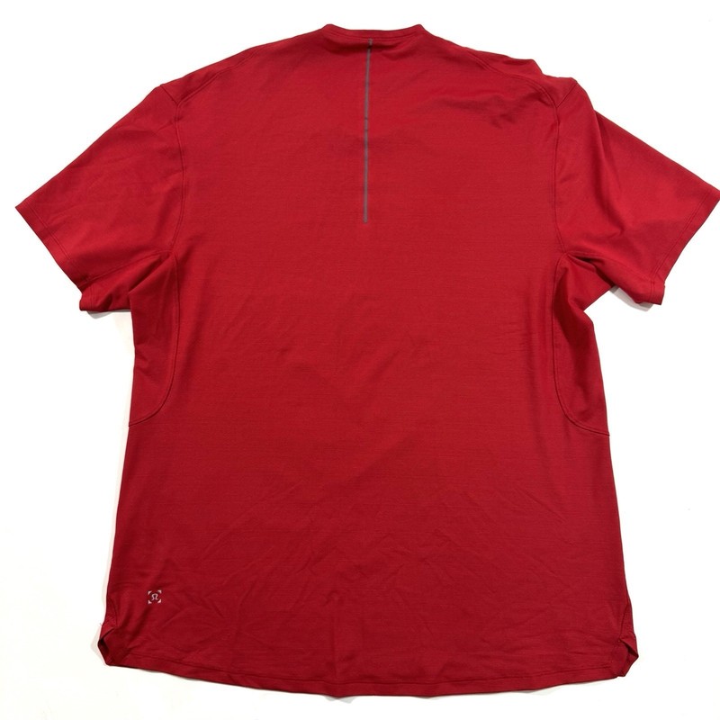 Lululemon Mens Silverescent Performance Tee Shirt Red Approx Size M/L No Tags gallery