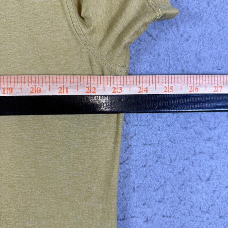 Vuori Strato Tech Tee Men's Size XL Mustard Yellow Performance Stretch Gym V126 gallery