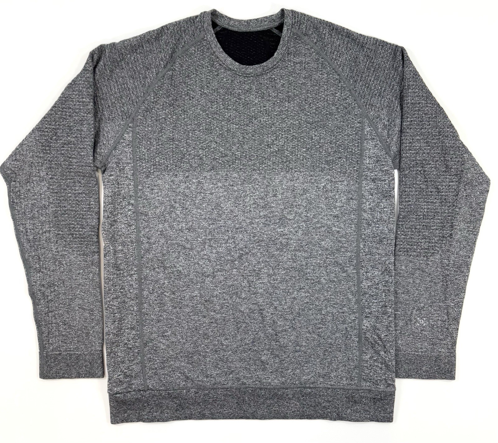 Lululemon Mens Engineered Warmth Long Sleeve Crew Size Medium Heather Gray gallery