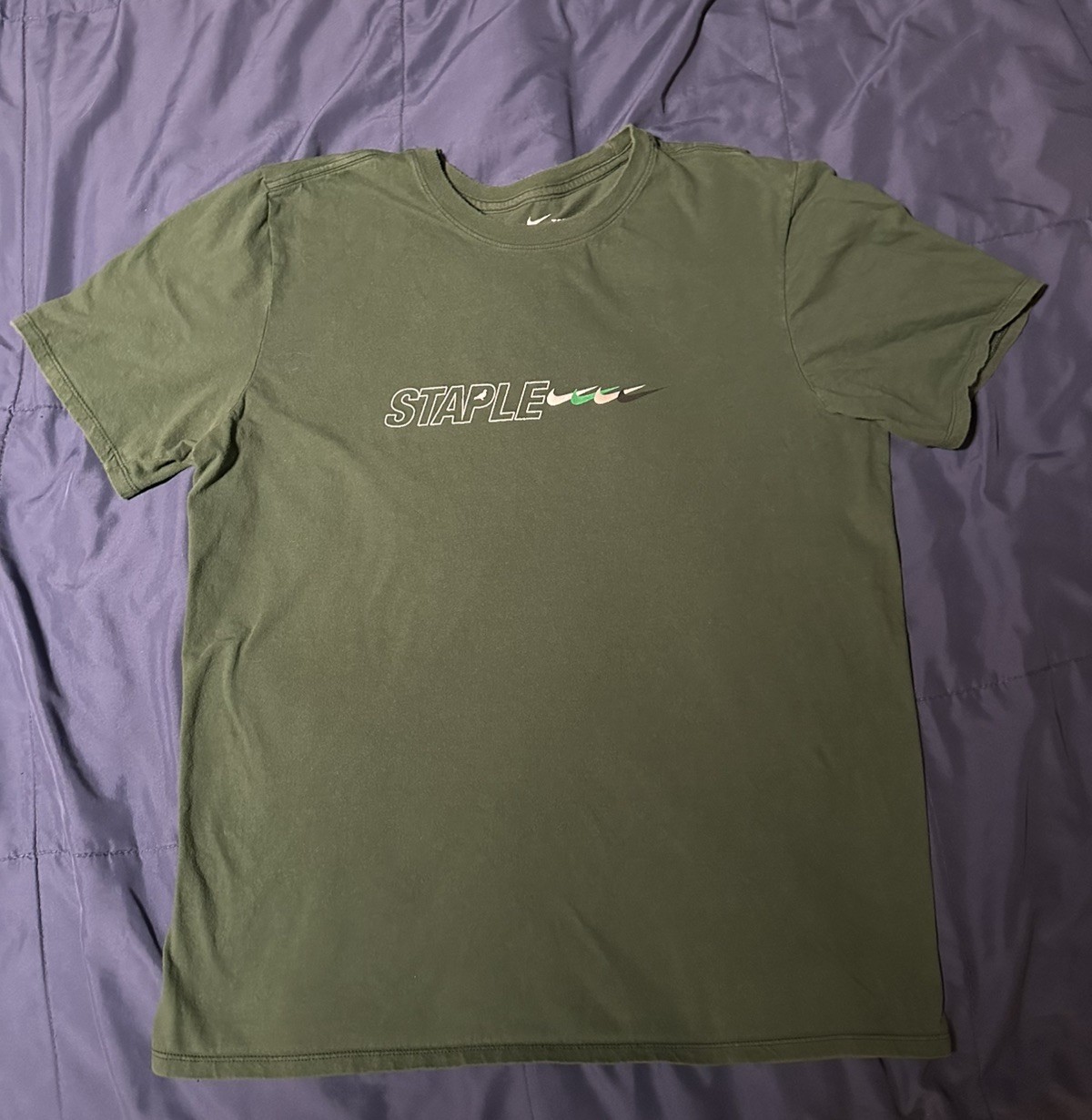 Nike SB x Staple T-Shirt Green Men’s Size L Streetwear Tee gallery