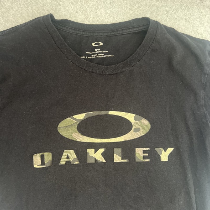 Oakley Camo Logo Men's Black Hydrolix Performance Fit Athletic T-Shirt Medium gallery
