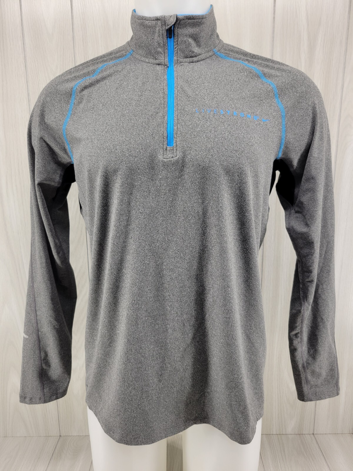 Nike Fit Livestrong 1/4 Zip LS Pullover Performance Shirt Mens Size Medium Gray gallery