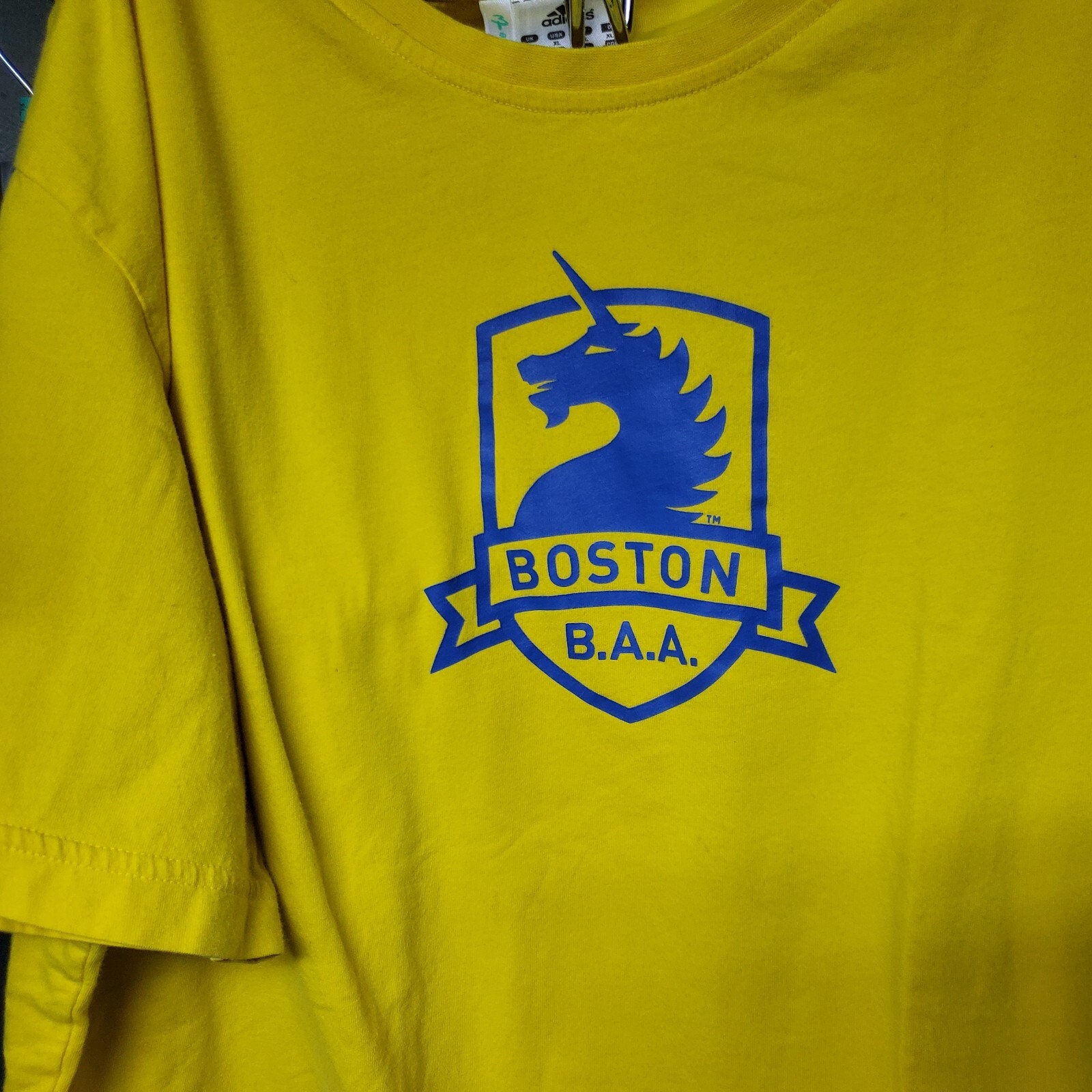 Adidas 2011 Boston Marathon Tshirt Mens XL Yellow Colorway gallery