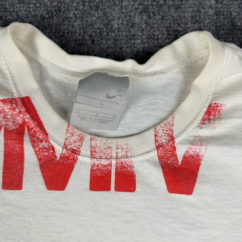 Nike Grey Tag MMIV 2004 Tank Shirt Large Men’s White Vintage Y2K 00s Streetwear gallery