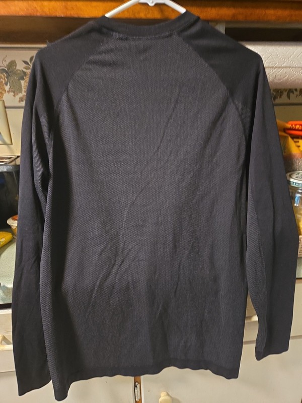 Fabletics Training Day Long Sleeve Tee Shirt Mens S Black Stretch Performance gallery