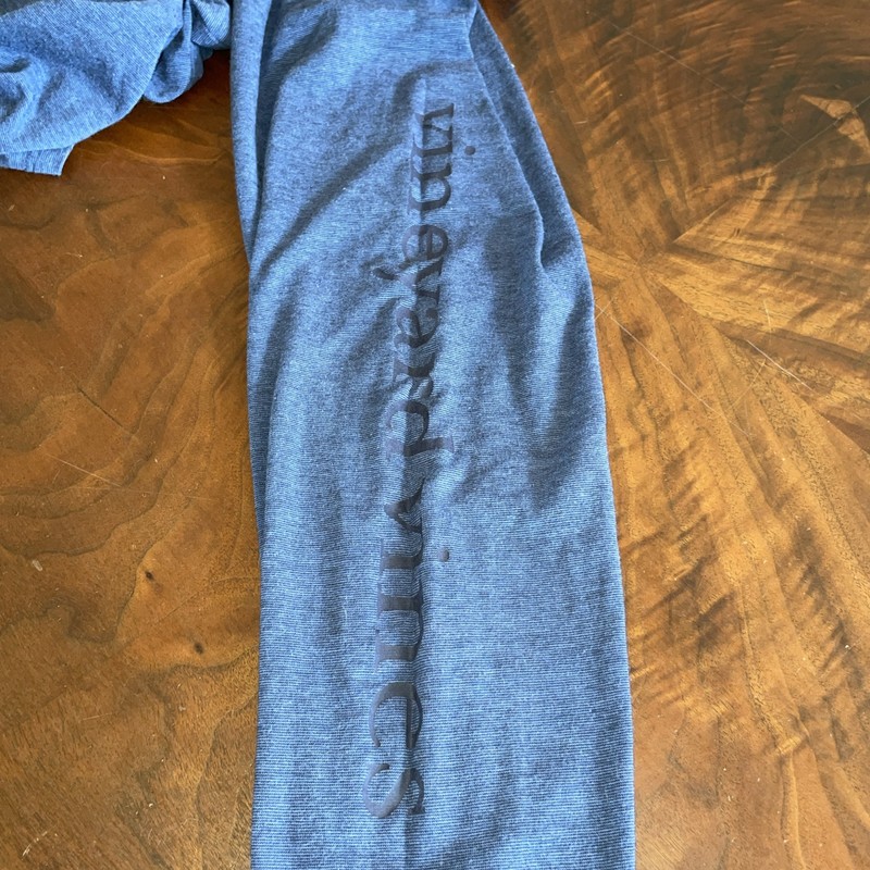 Vineyard Vines Shirt Men Medium Blue Tee Hoodie Pullover Edgartown Pocket Whale gallery
