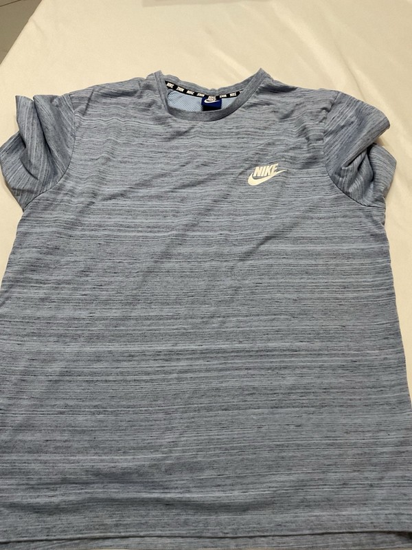 Nike Dri-FIT Men's Blue Heather Crew Neck Short Sleeve Poly Logo Tee Sz XL gallery