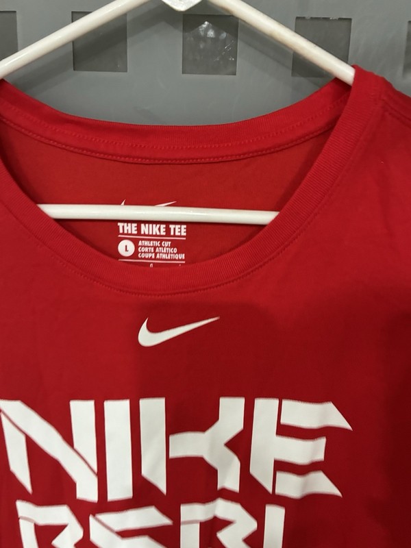 NWT Nike BSBL Red Athletic Fit Short Sleeve Shirt Size L gallery