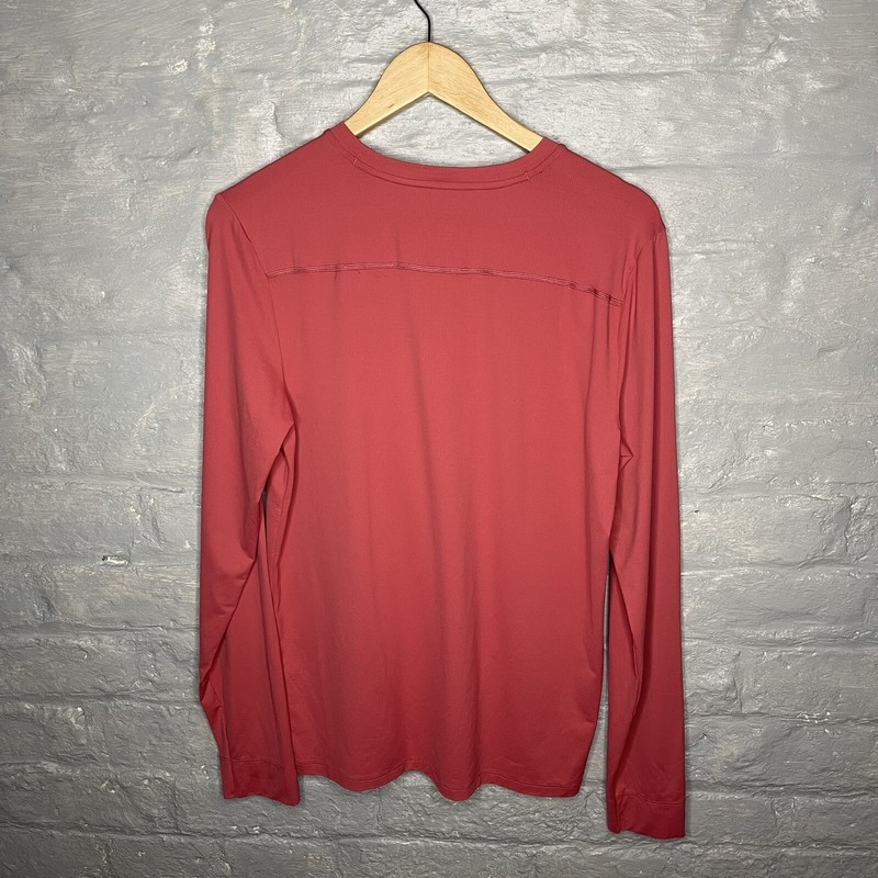 Peloton Men’s Pullover Lightweight Gym Workout Top Long Sleeve Peach/Pink Medium gallery