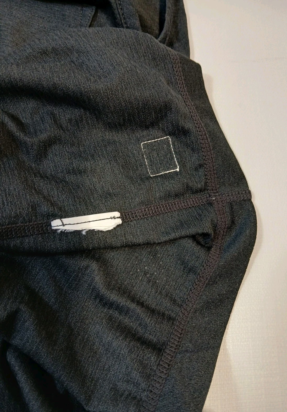 Vuori Performance Pocket Tank Top Black Heather Men's Size Small Athletic gallery