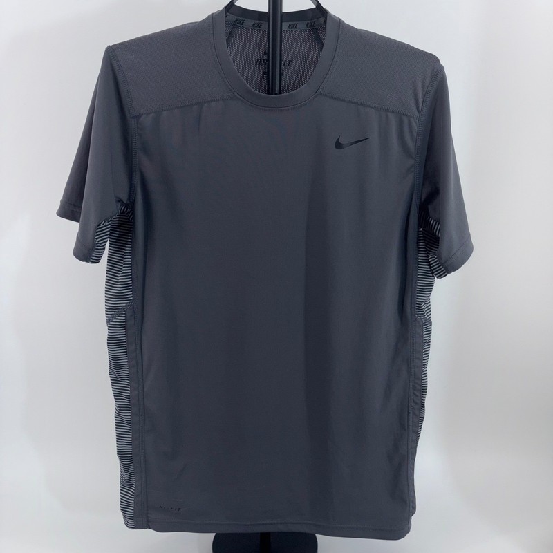 Nike Dri-FIT Mens Training Shirt Gray Striped Side Panels Mesh Back Size Medium gallery