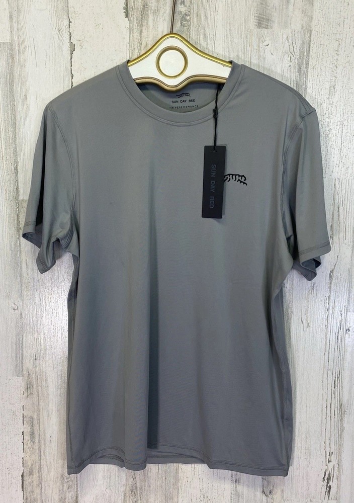 Sun Day Red TW Performance Men's Sharkskin Gray S/S Tech T-Shirt Size L NWT