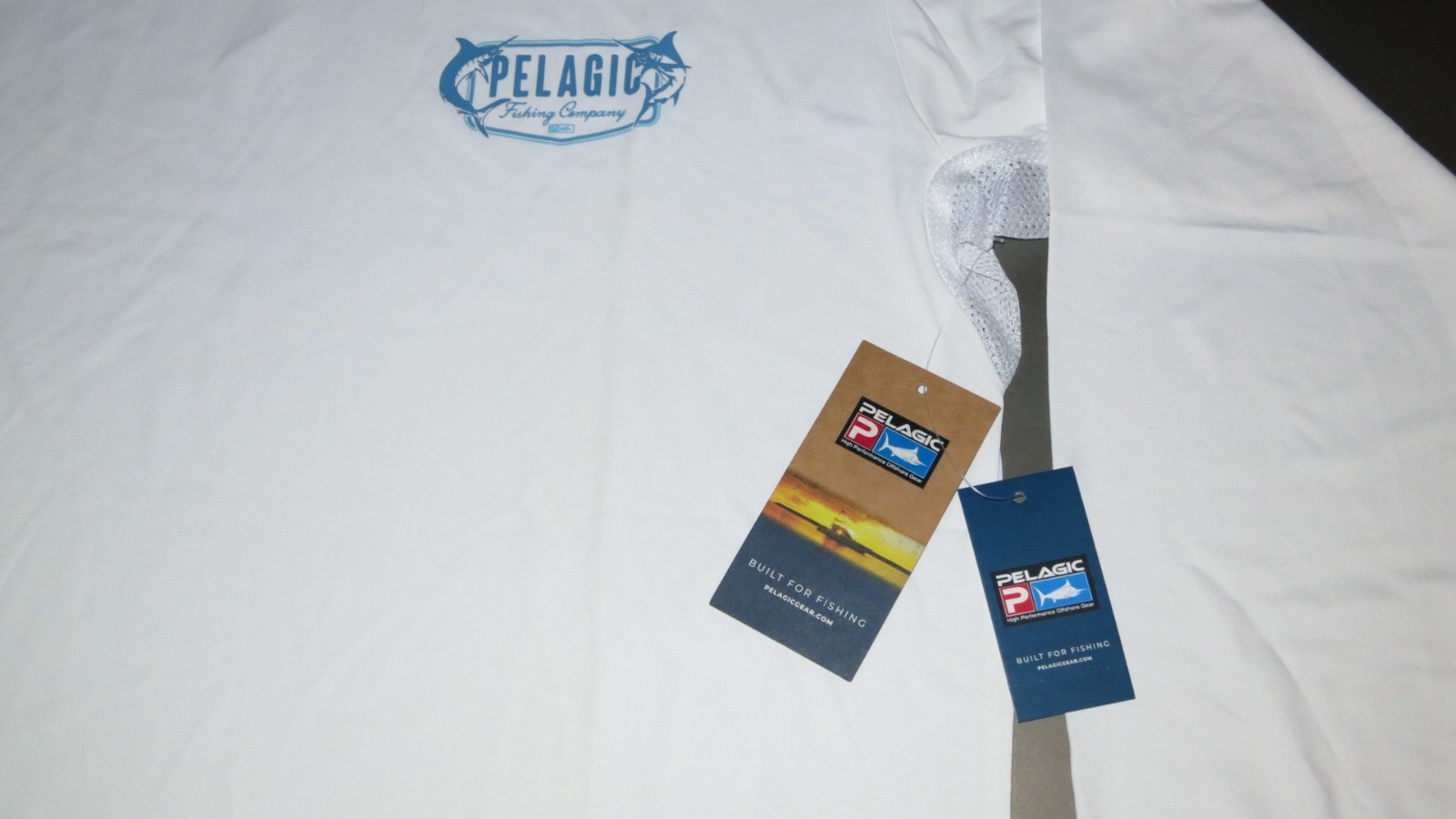 PELAGIC Aqua Tek Long Sleeve Men's Small S Twin Beaks White $60 gallery